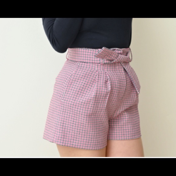 Shorts - Picture 3 of 3